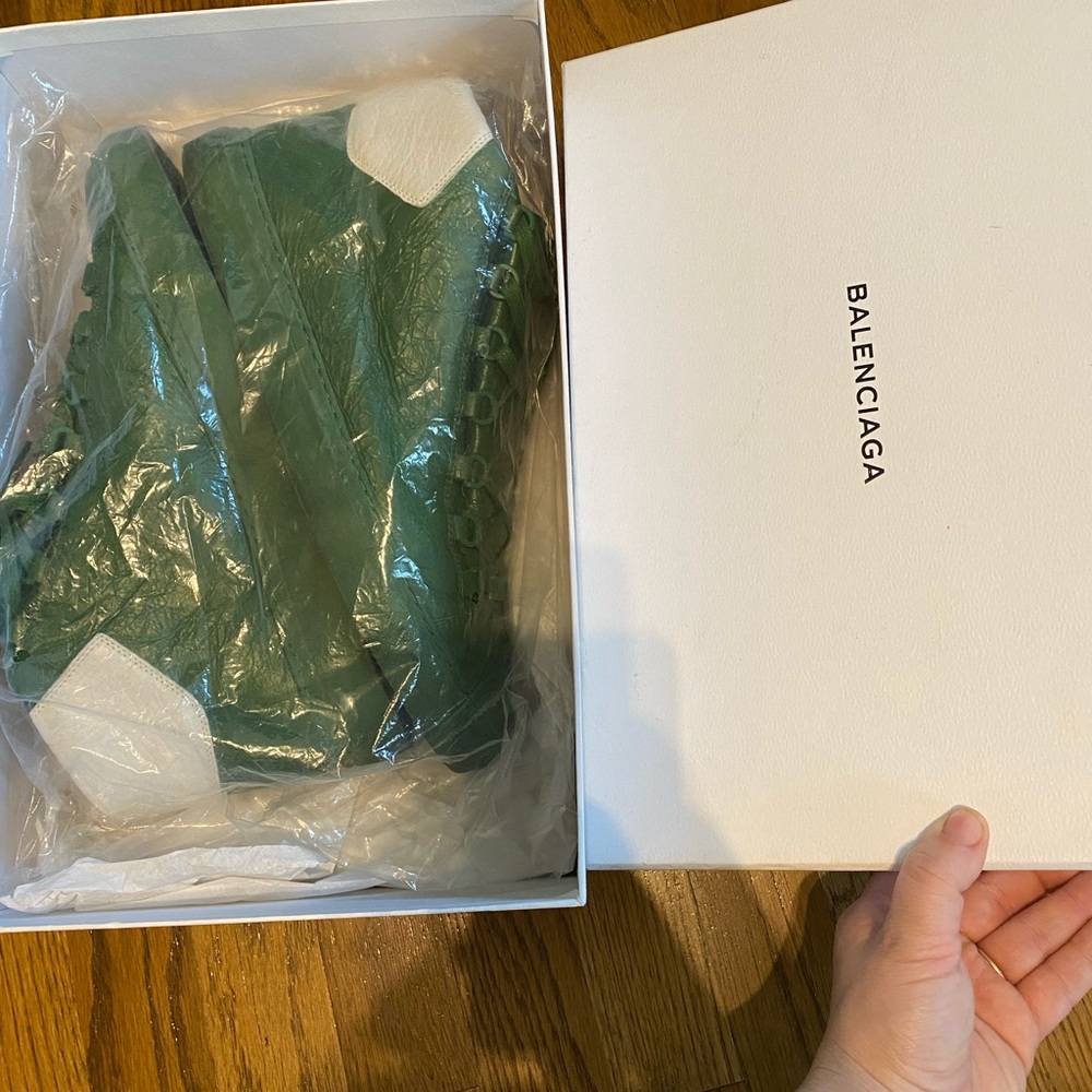 Men’s Balenciaga Arena Sneakers Dark Green